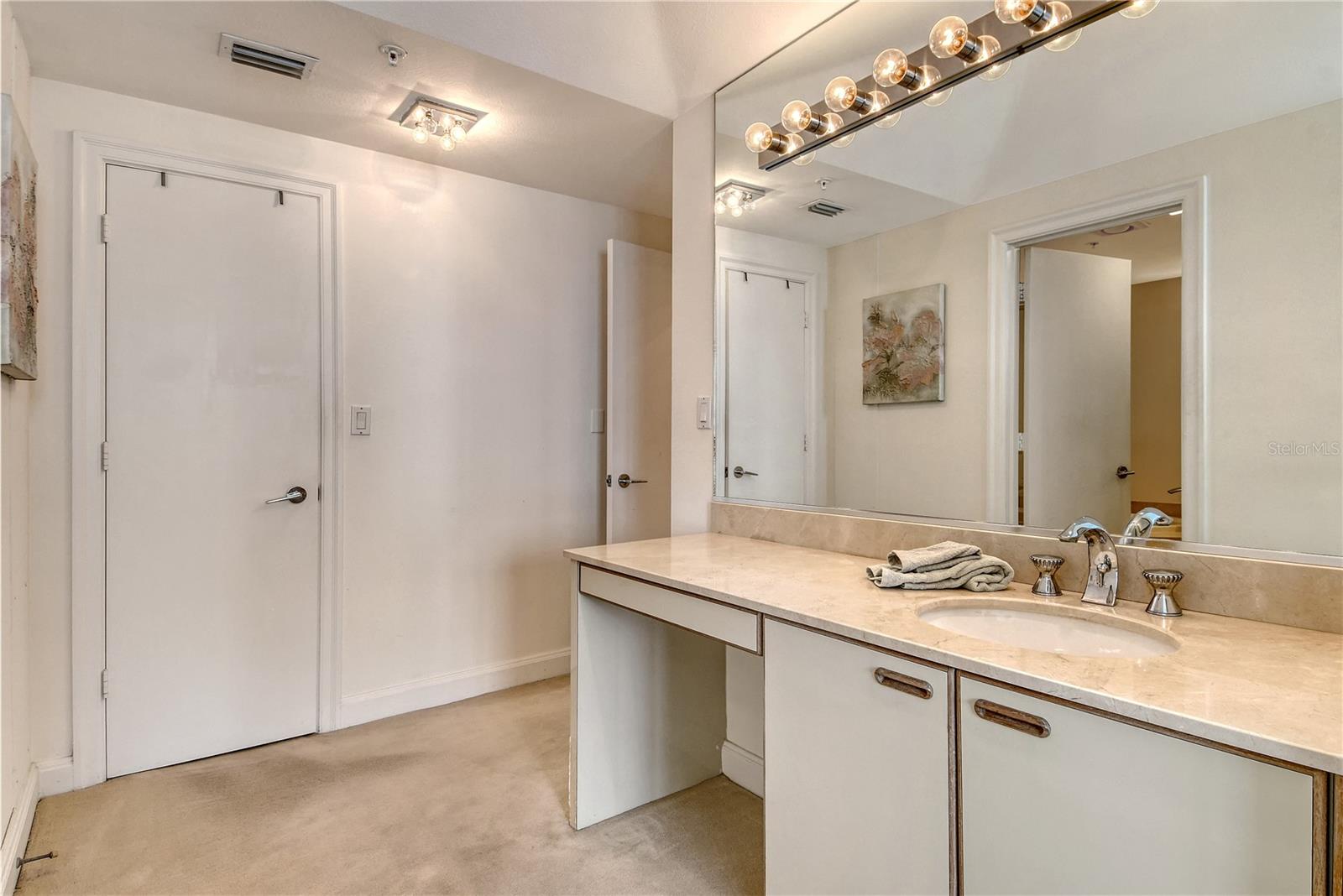 SANCTUARY I - Residential