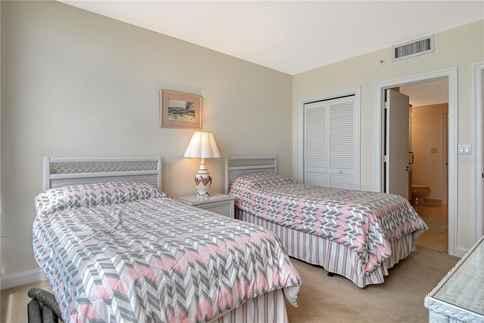 SANCTUARY I - Residential