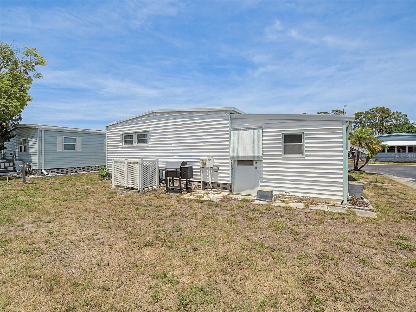 PALM HILL MOBILE HOME PARK UNREC - Residential