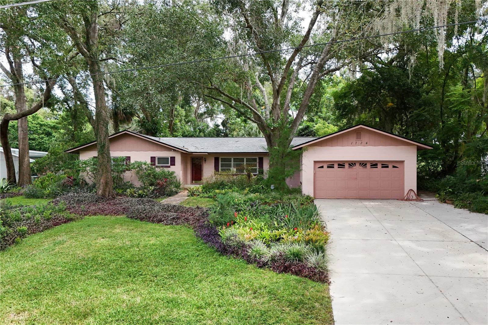 1734 NORMANDY DRIVE