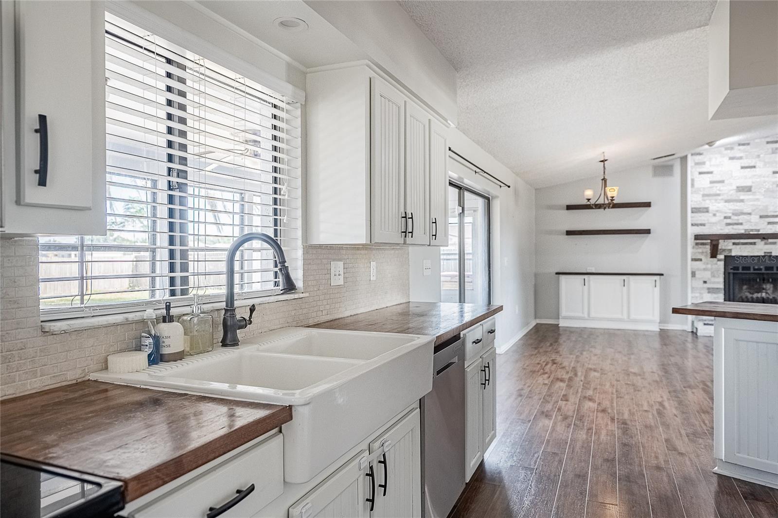 SUMMIT - Residential