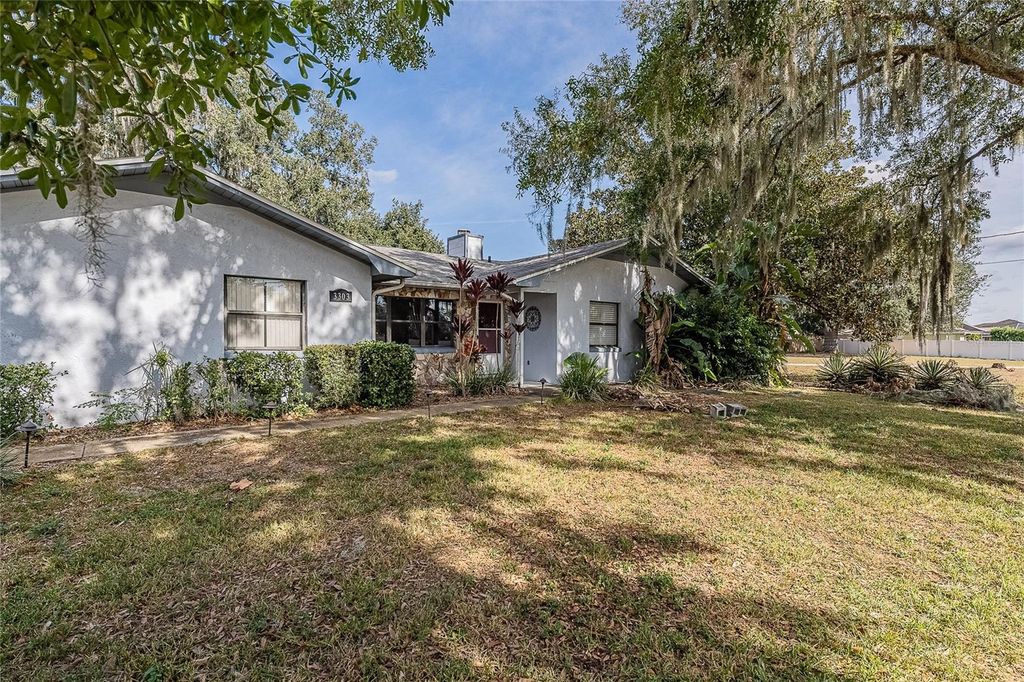 Photo of 3303 Duff Road, Lakeland, FL 33810 (MLS # TB8456144)