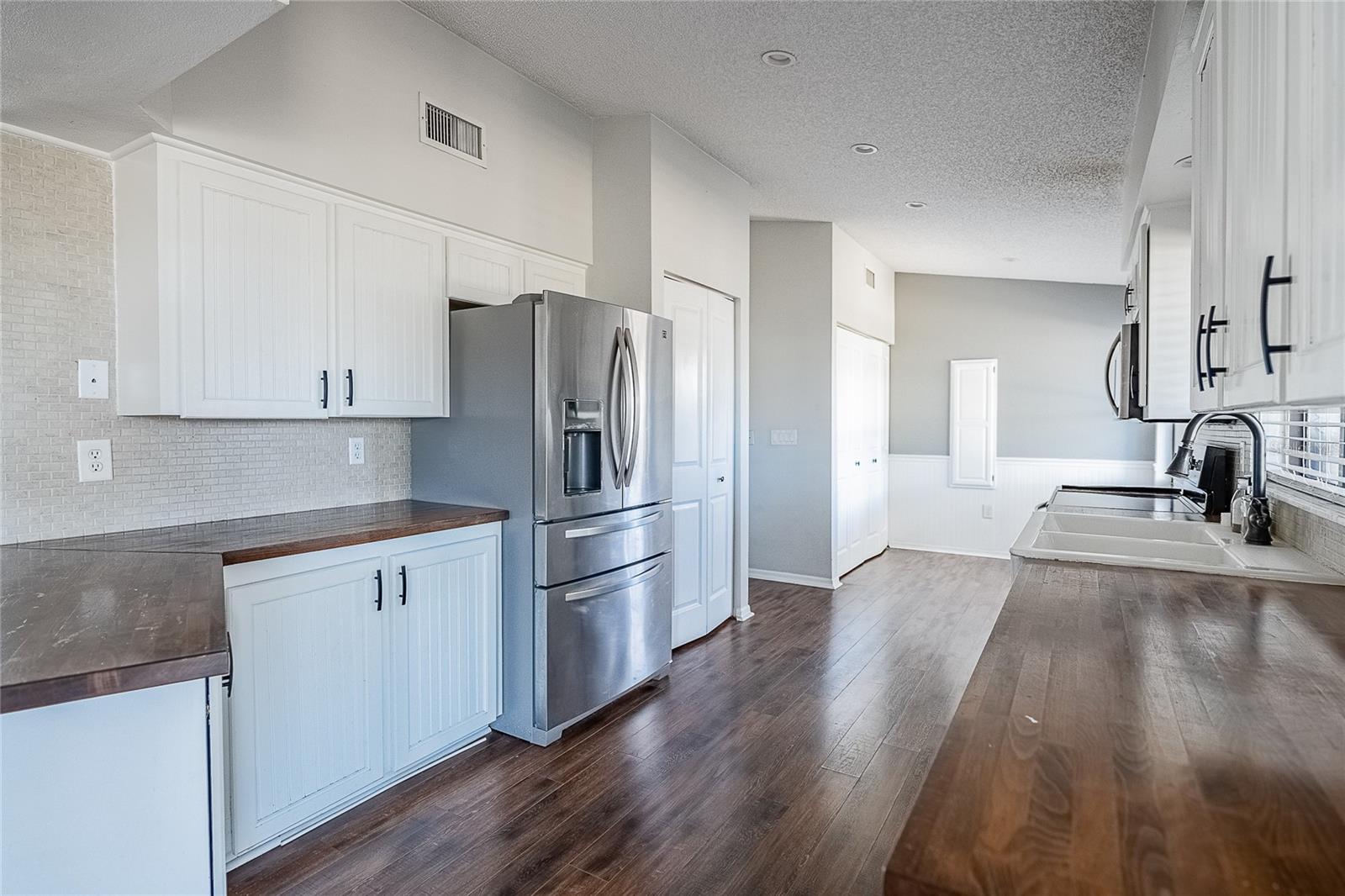 SUMMIT - Residential