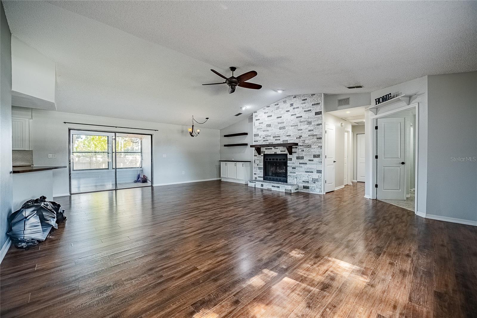 SUMMIT - Residential