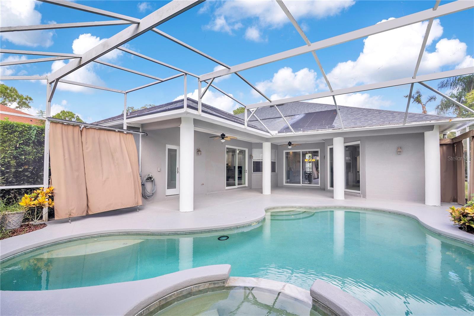 CYPRESS ISLE - Residential