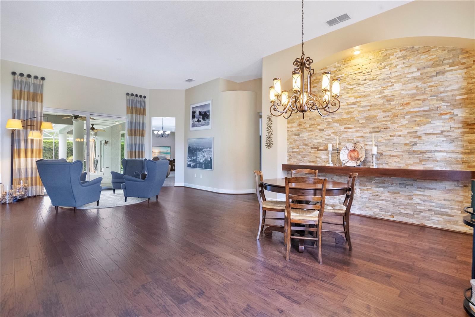 CYPRESS ISLE - Residential