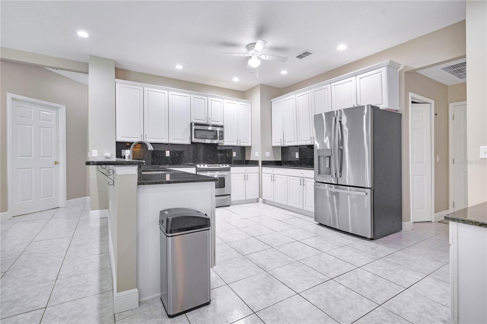 CYPRESS ISLE - Residential