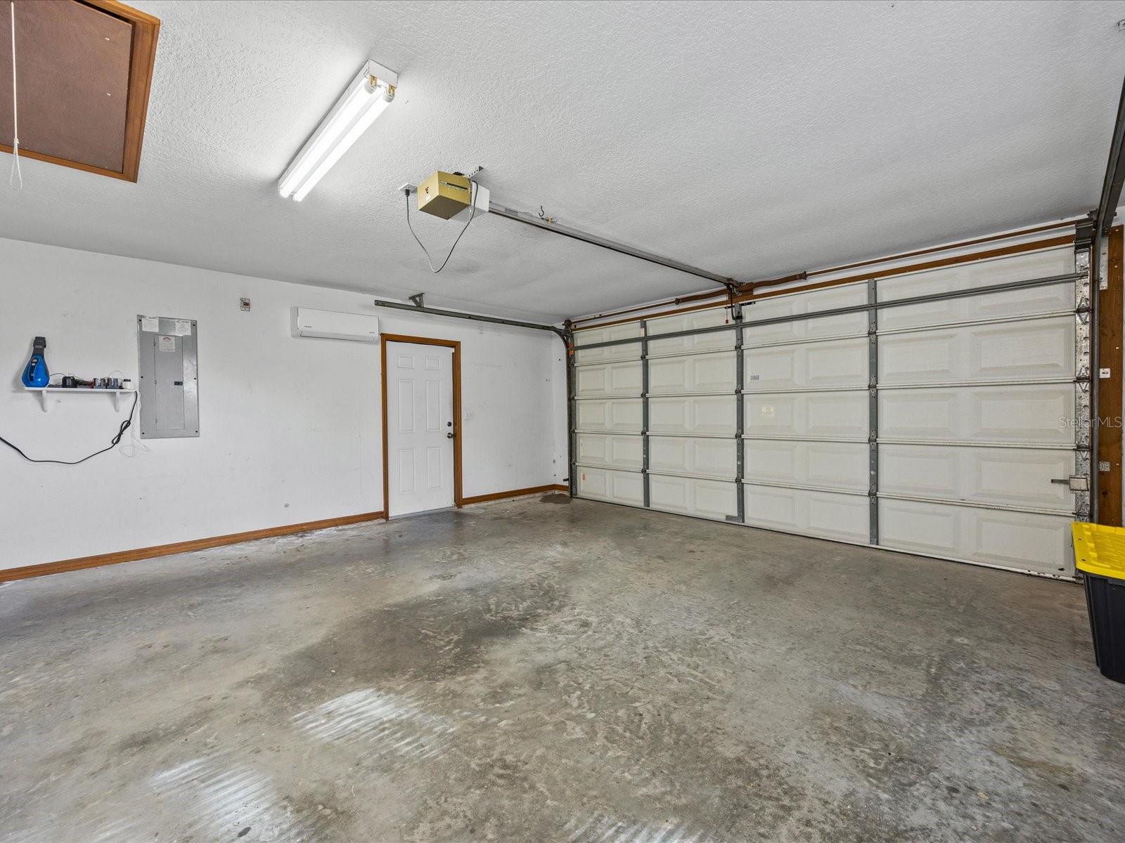 GROVELAND FARMS - Residential