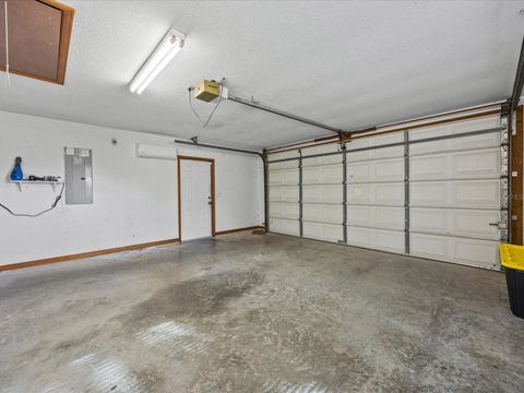 Tiny photo for 8715 Pine Island Road, Clermont, FL 34711 (MLS # G5109187)