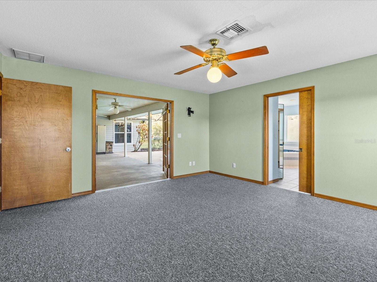 GROVELAND FARMS - Residential