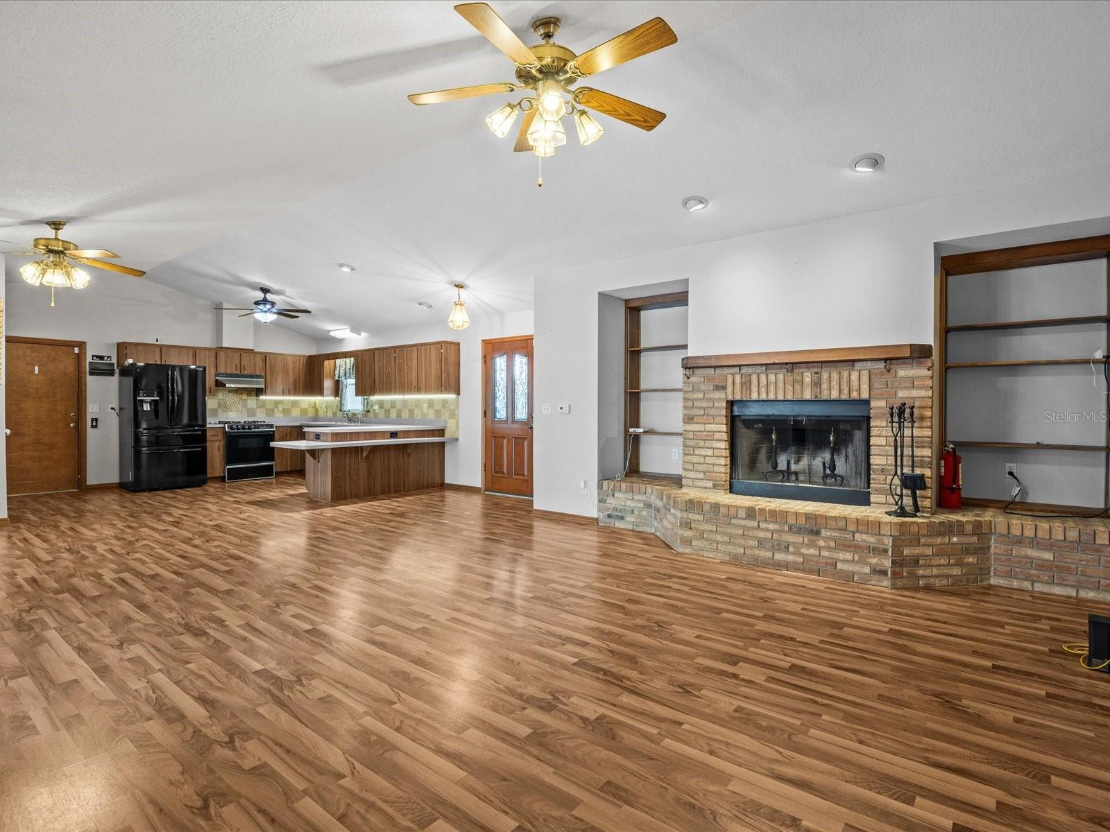 GROVELAND FARMS - Residential