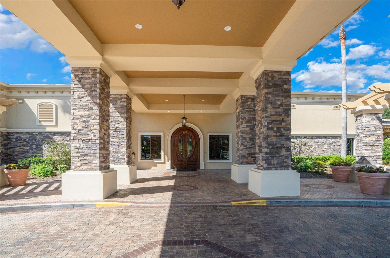 HUNTCLUB UN 2 - Residential