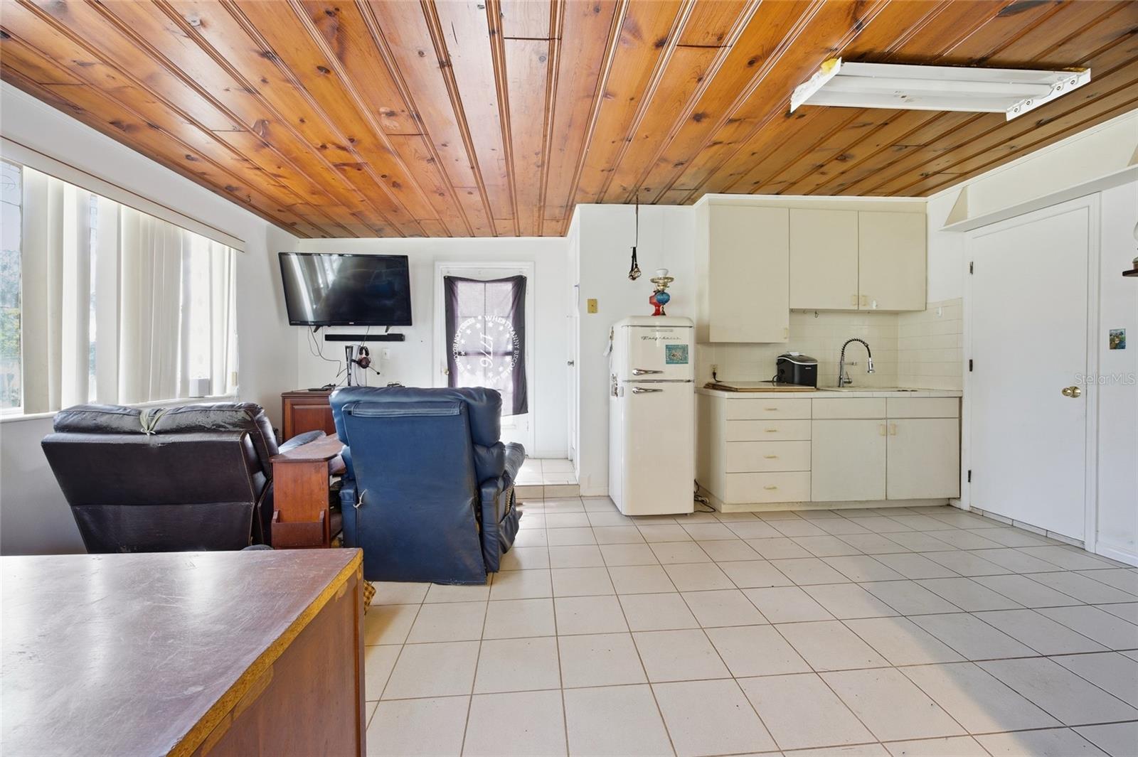 UMATILLA PALM COURT - Residential