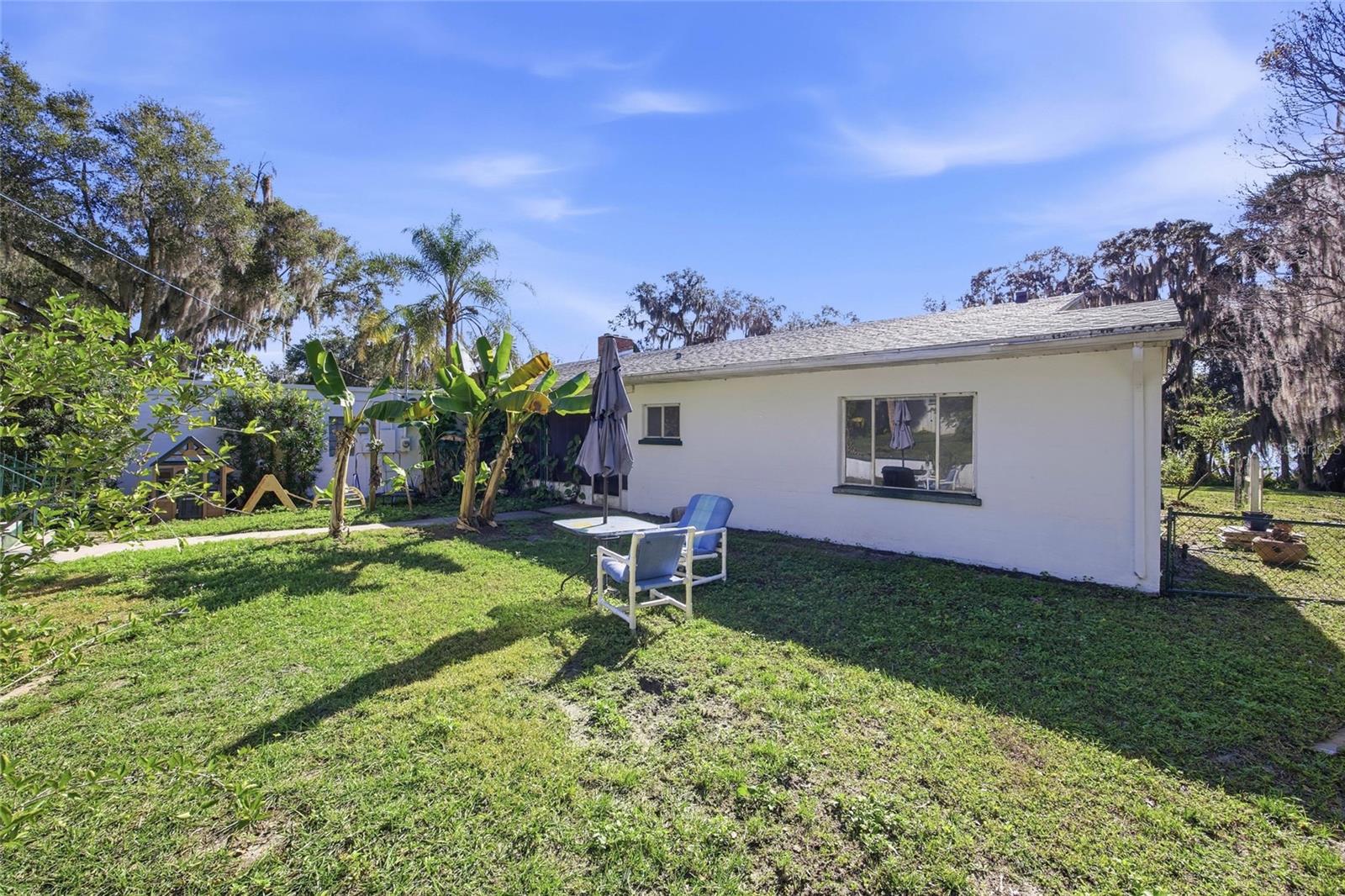 UMATILLA PALM COURT - Residential