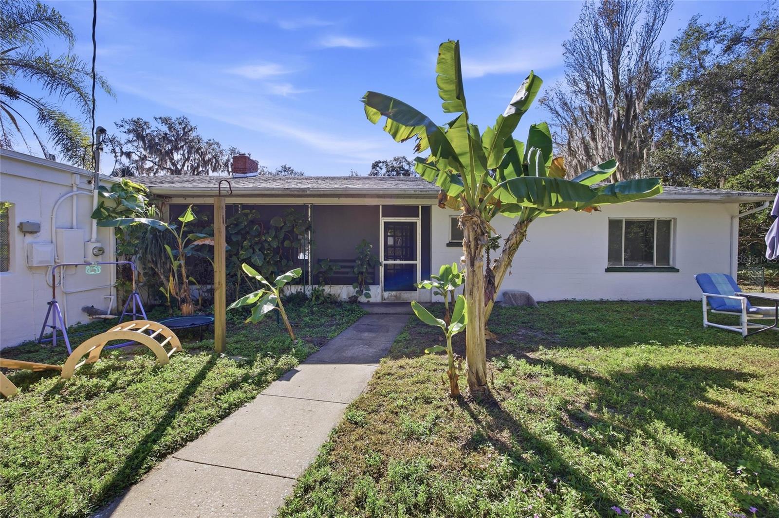 UMATILLA PALM COURT - Residential