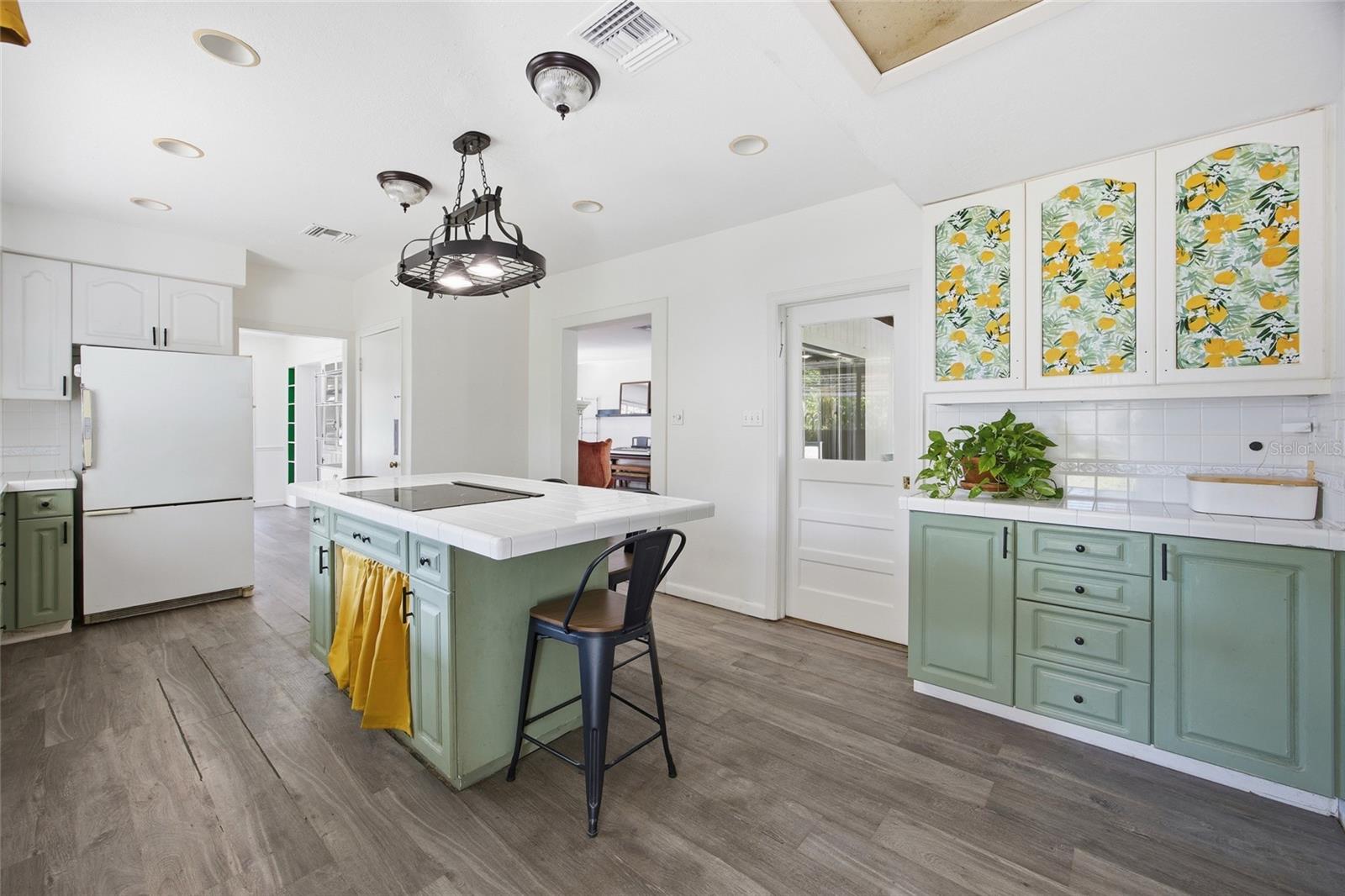 UMATILLA PALM COURT - Residential