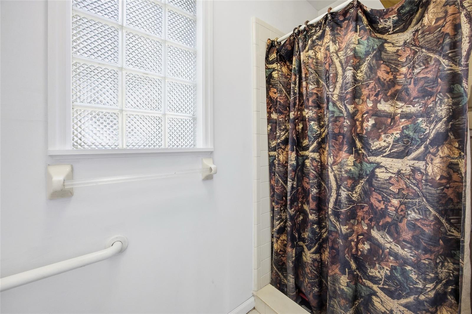 UMATILLA PALM COURT - Residential