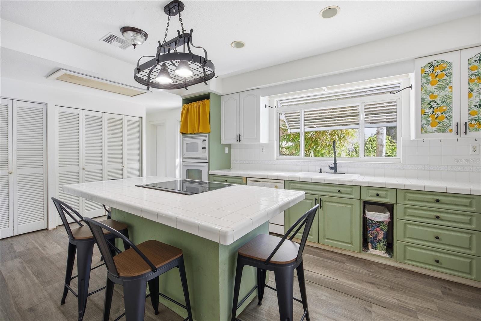 UMATILLA PALM COURT - Residential