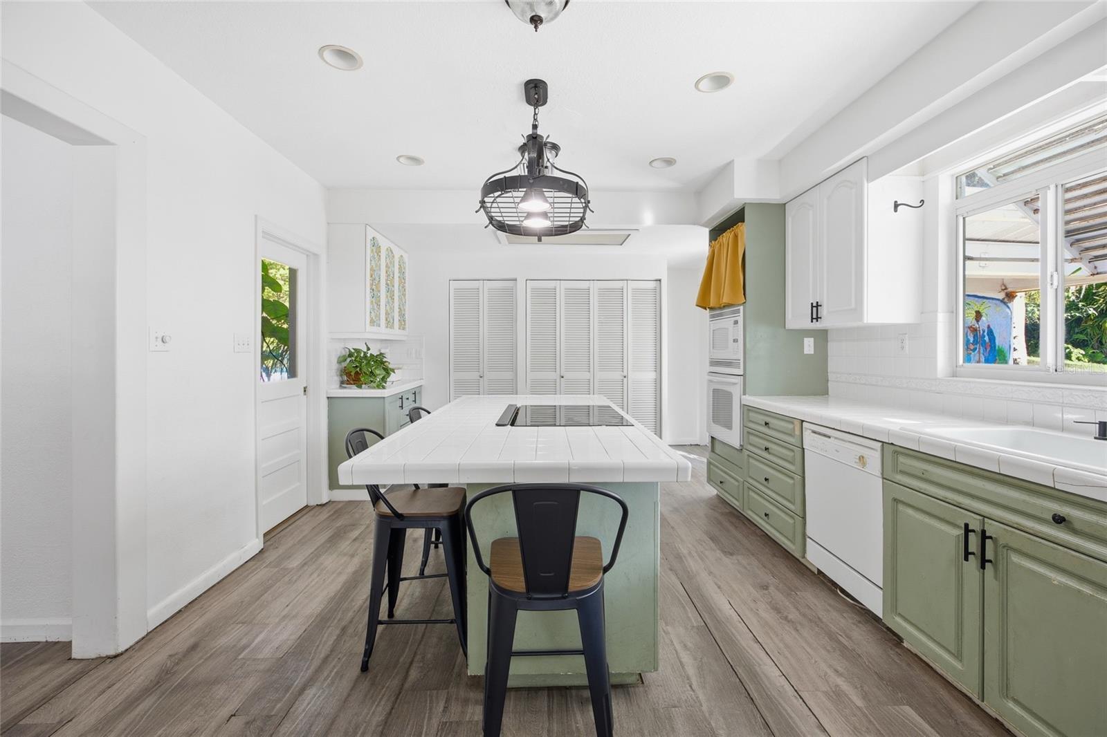 UMATILLA PALM COURT - Residential