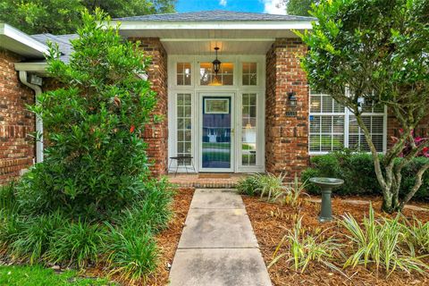 A home in DELAND