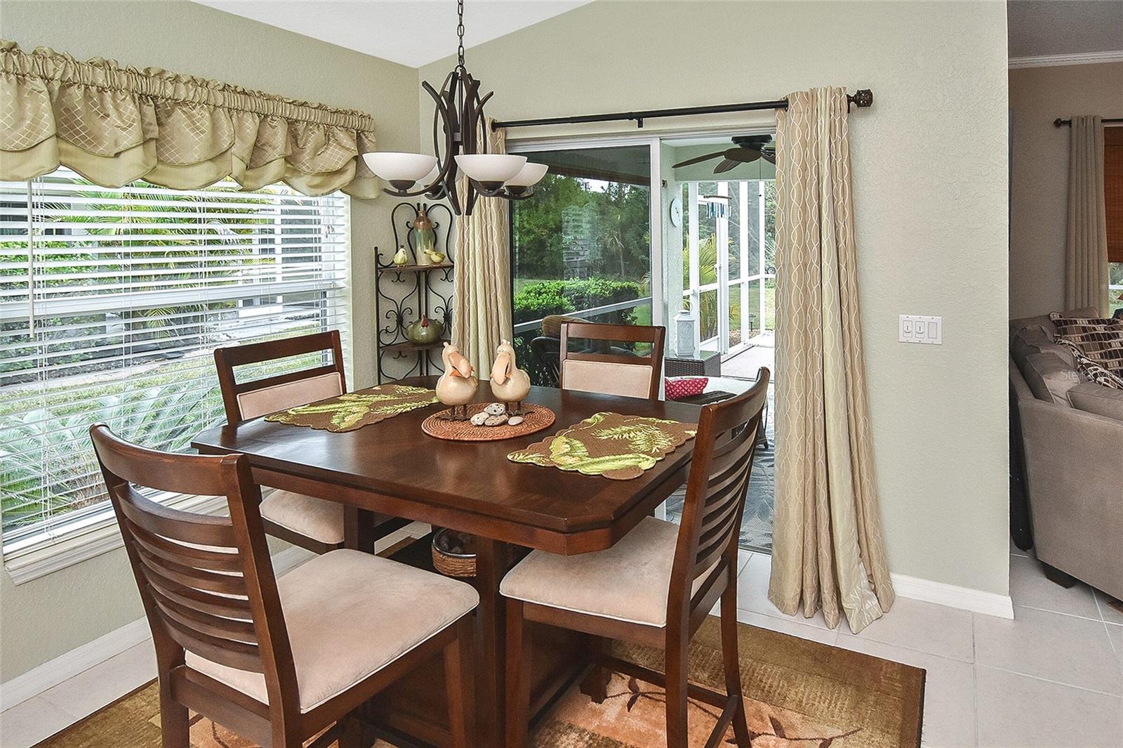 LAKESIDE PLANTATION - Residential