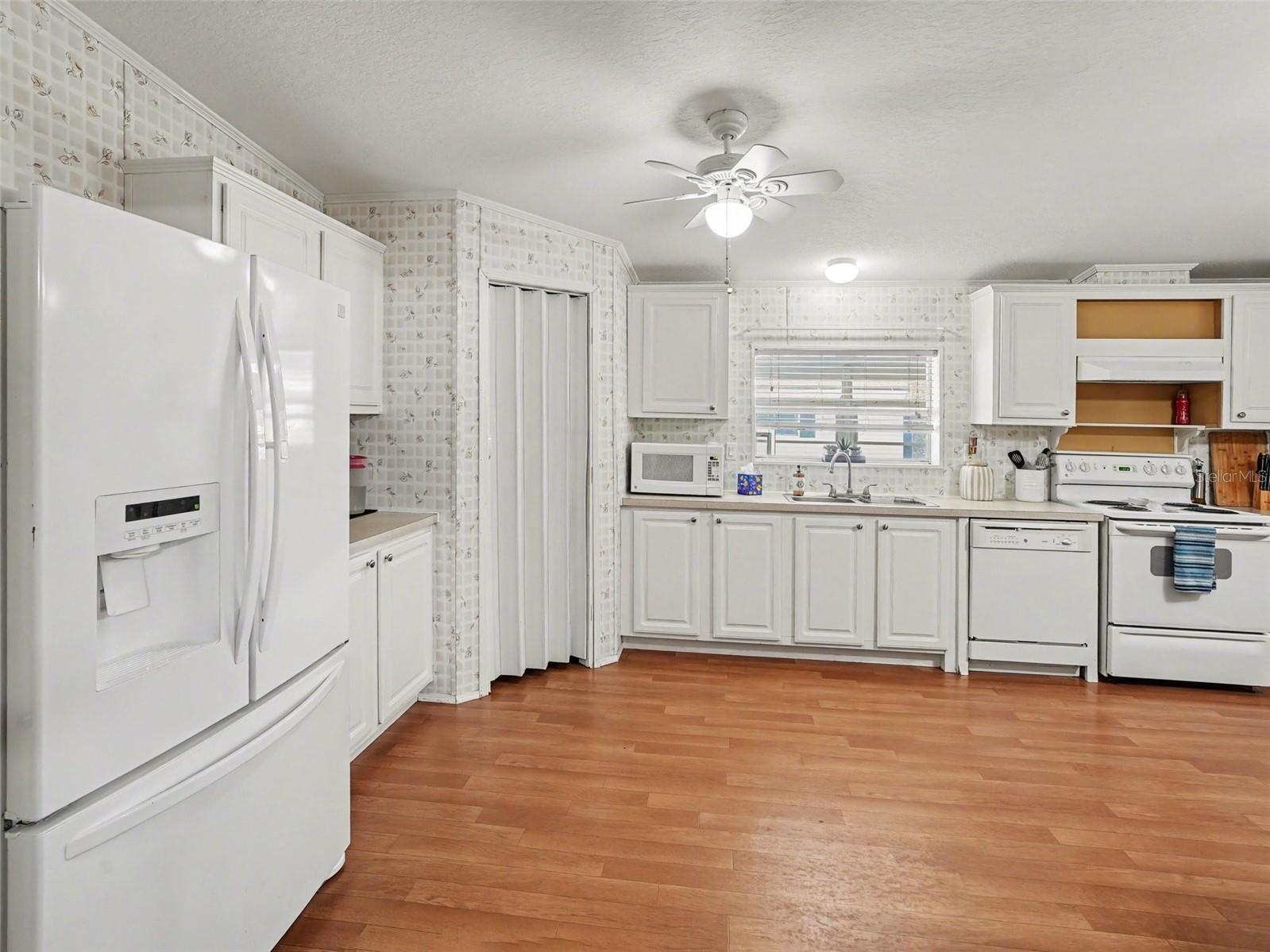 ASTATULA MEADOWS SUB - Residential