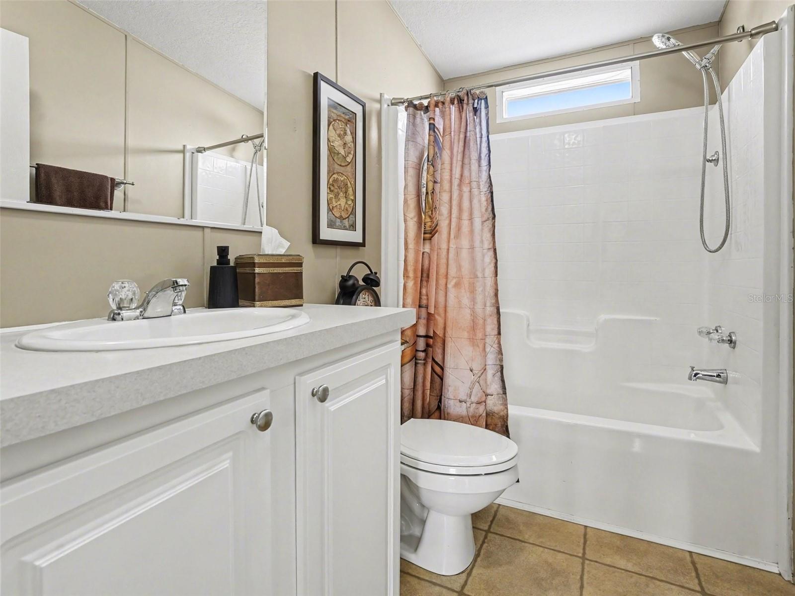 ASTATULA MEADOWS SUB - Residential