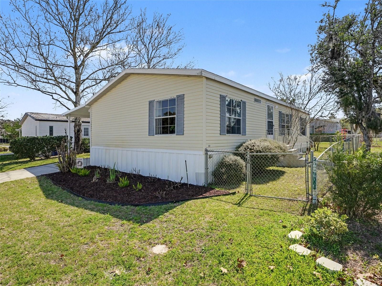 ASTATULA MEADOWS SUB - Residential