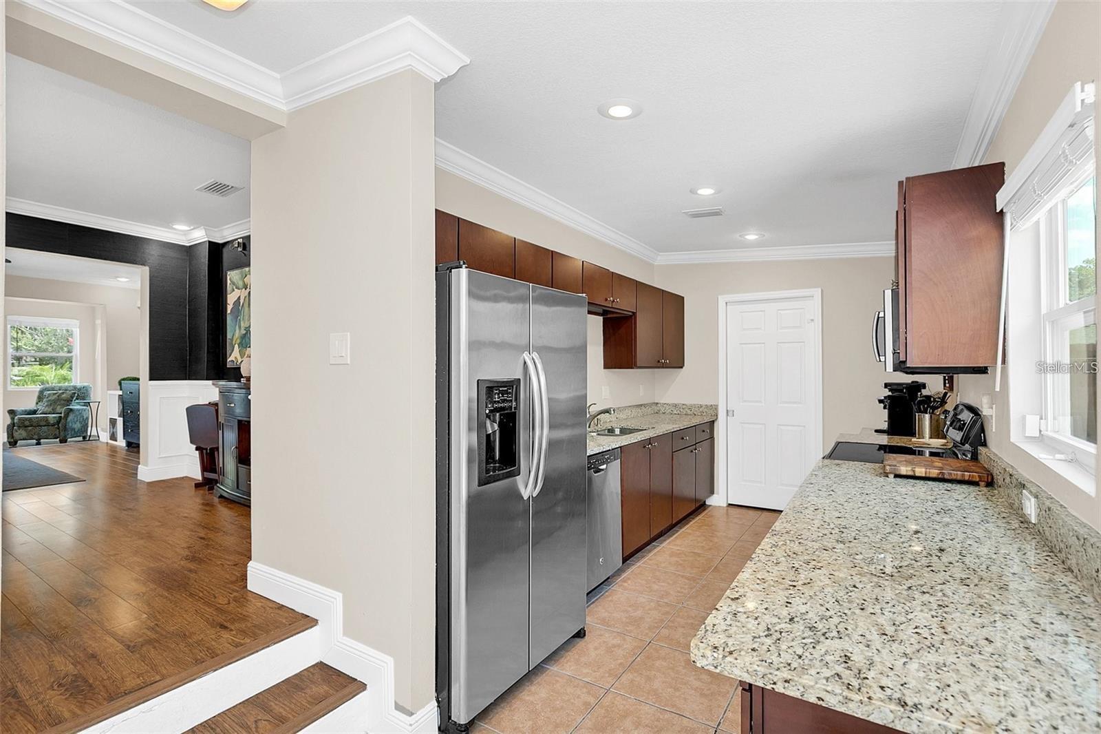 LAKE DAVIS HEIGHTS - Residential Lease