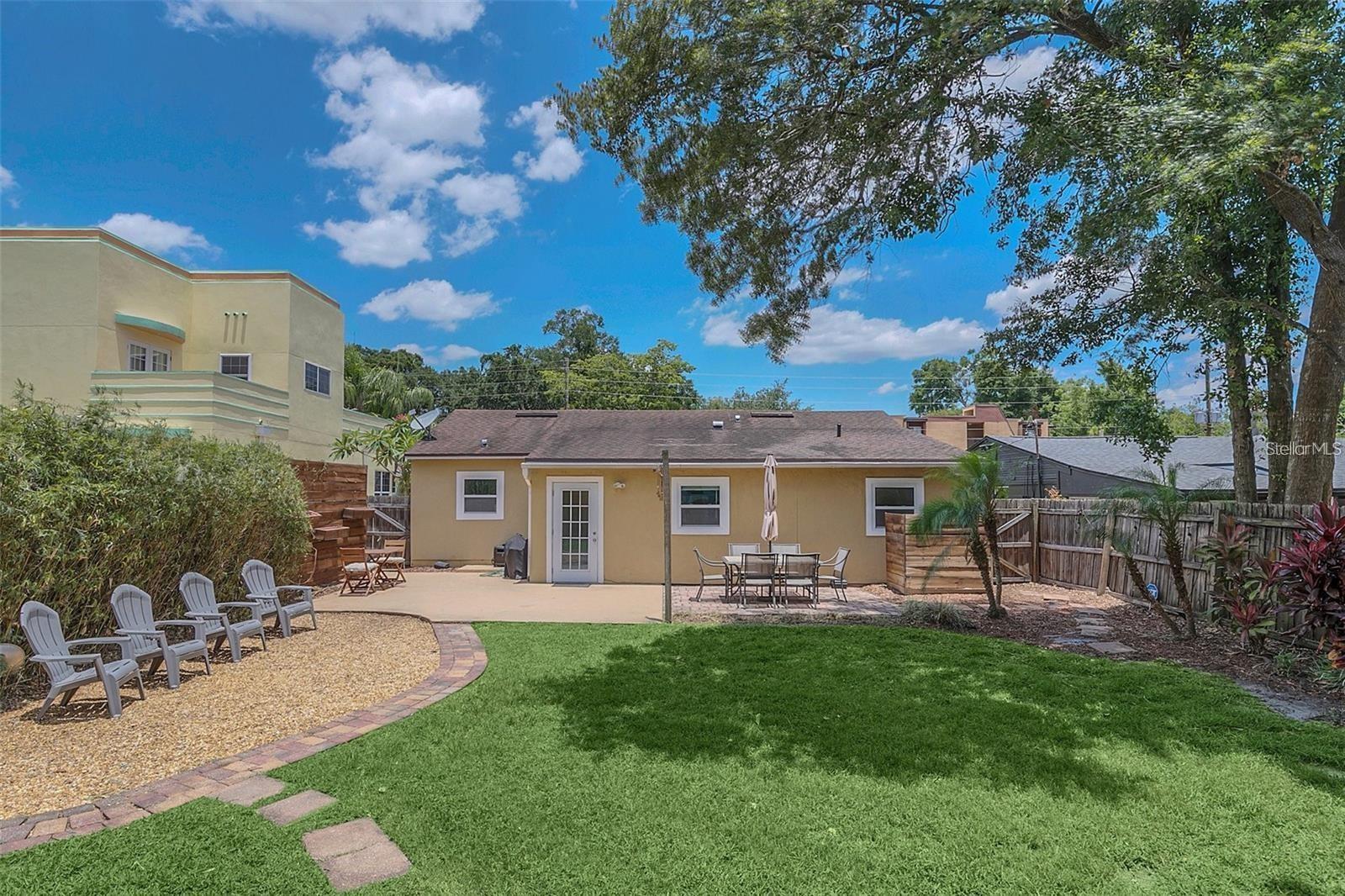 LAKE DAVIS HEIGHTS - Residential Lease