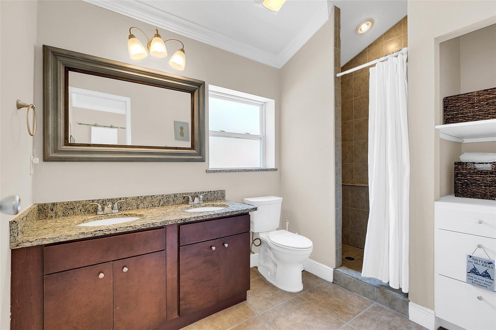 LAKE DAVIS HEIGHTS - Residential Lease