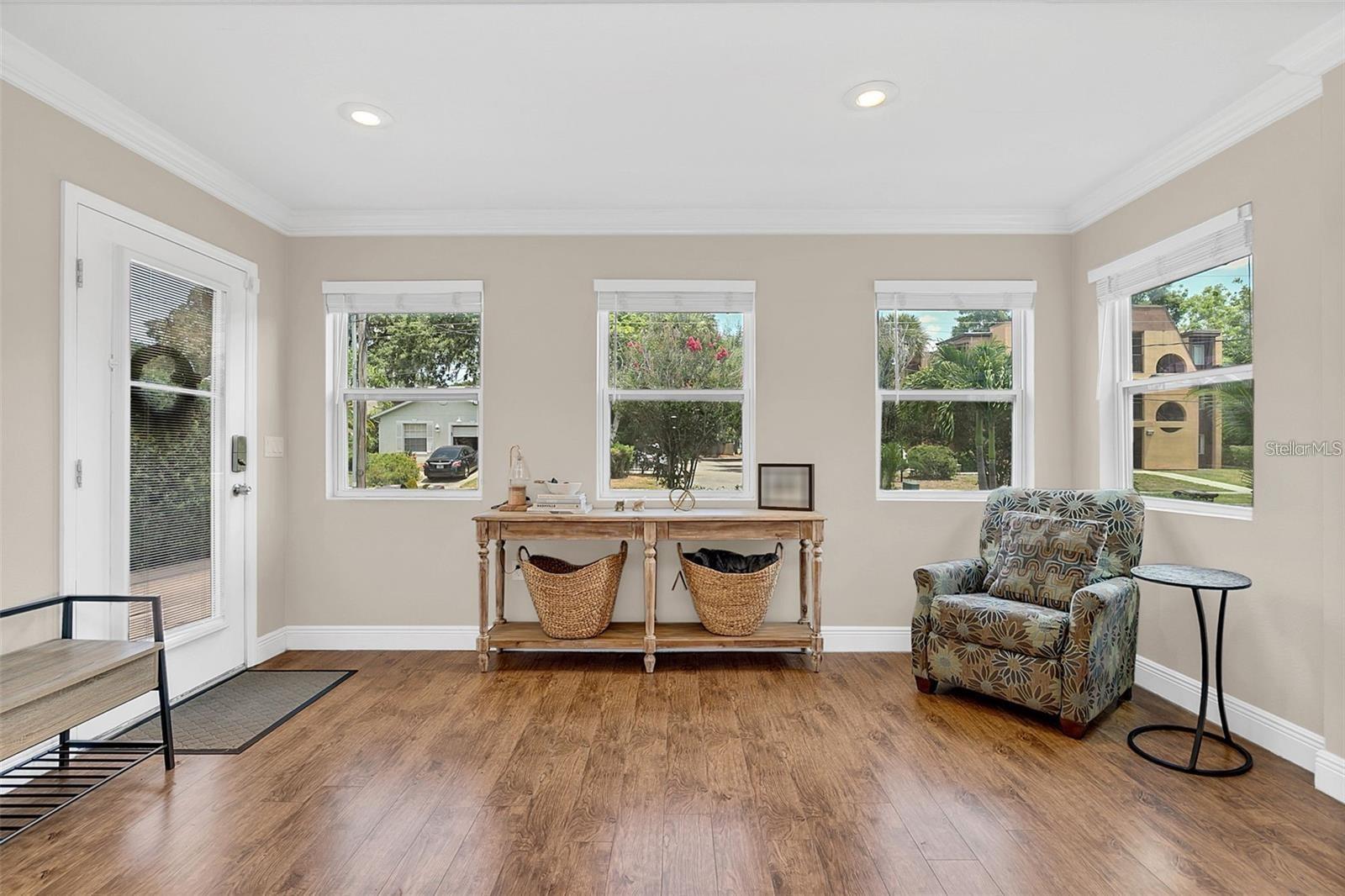 LAKE DAVIS HEIGHTS - Residential Lease