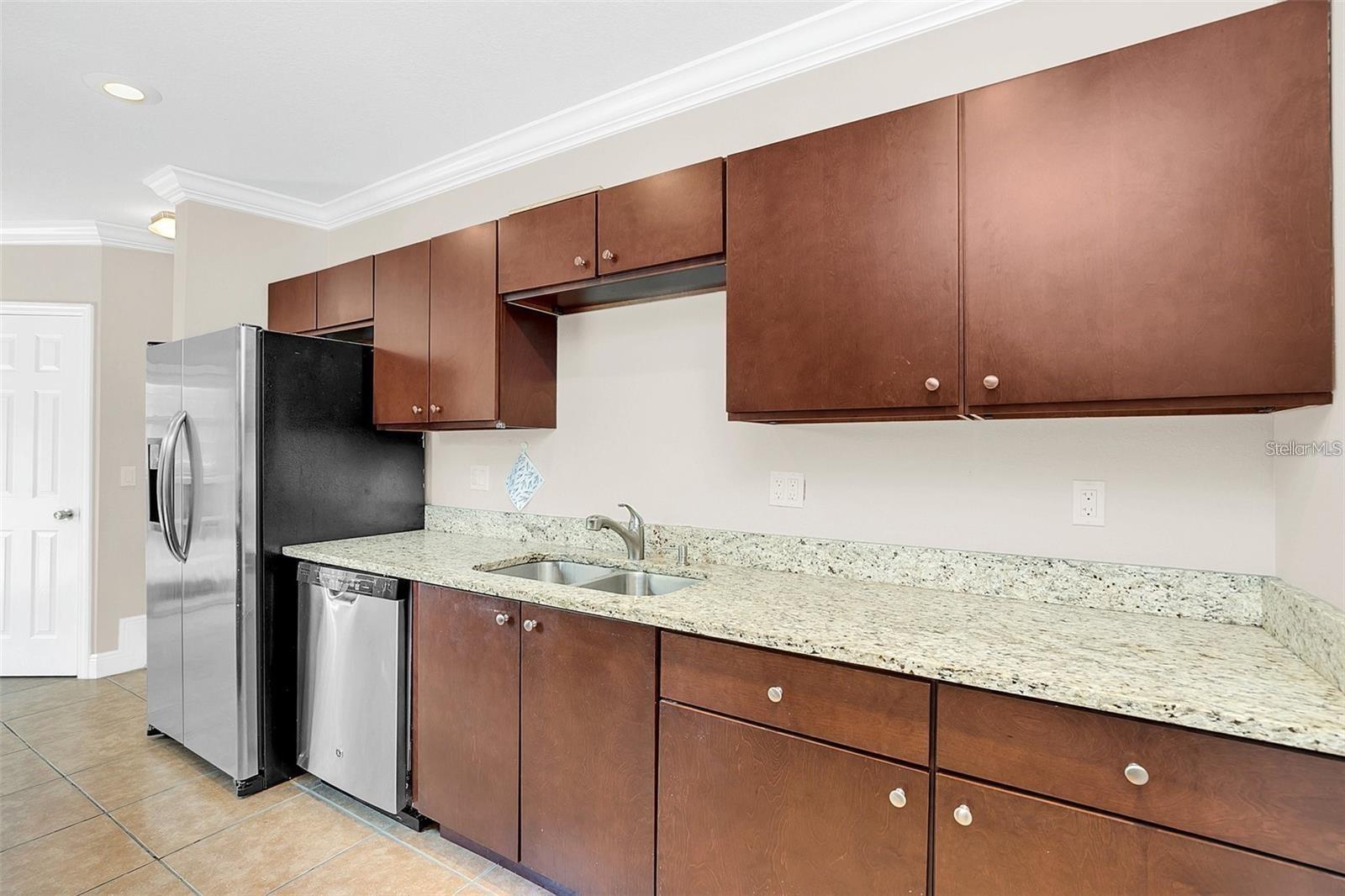 LAKE DAVIS HEIGHTS - Residential Lease