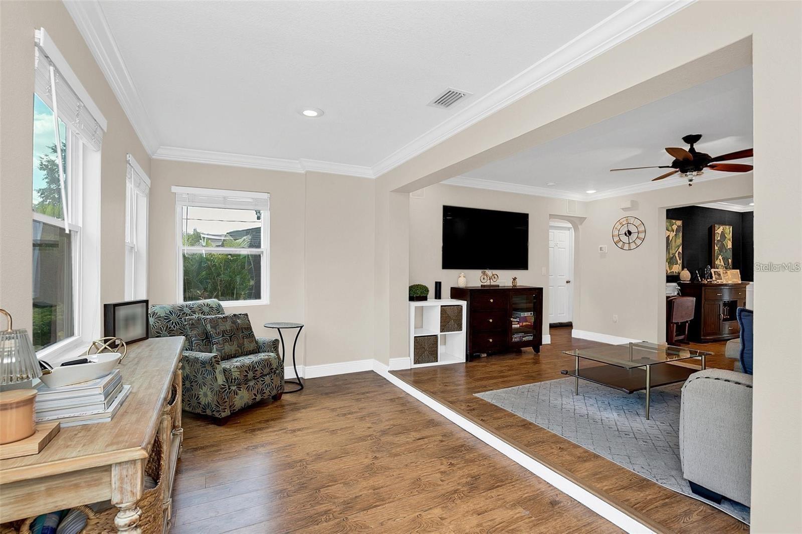 LAKE DAVIS HEIGHTS - Residential Lease