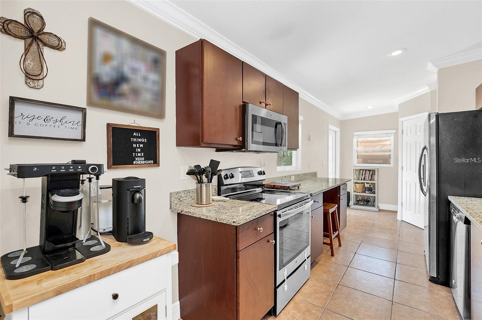 LAKE DAVIS HEIGHTS - Residential Lease