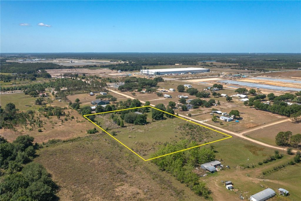 Photo of 256 Sunridge Drive, Auburndale, FL 33823 (MLS # L4952409)