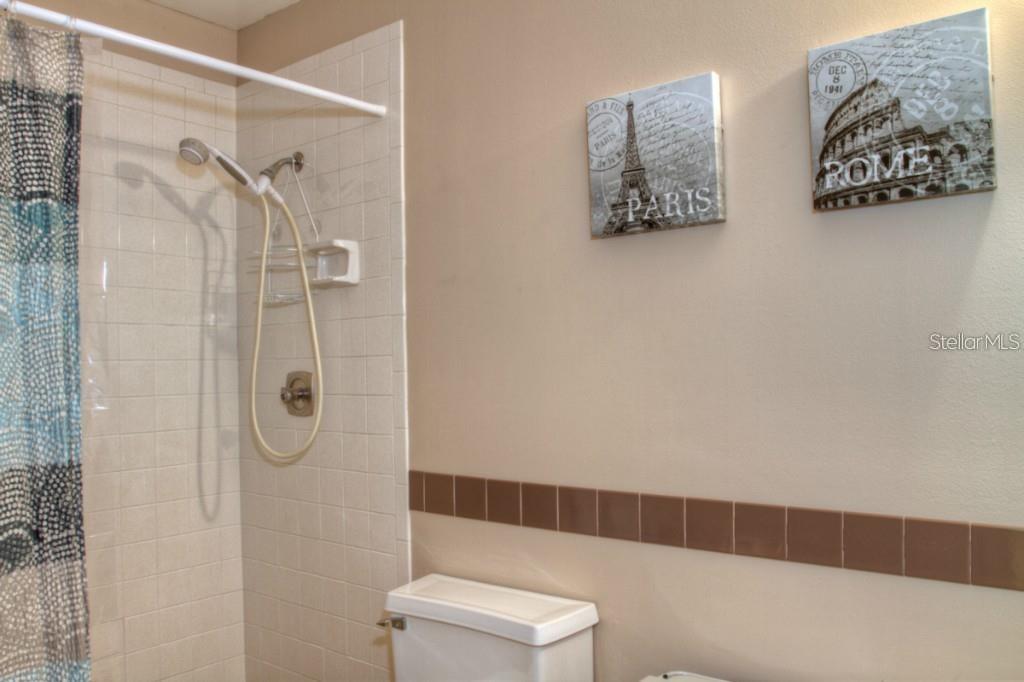 PALM-AIRE - Residential Lease