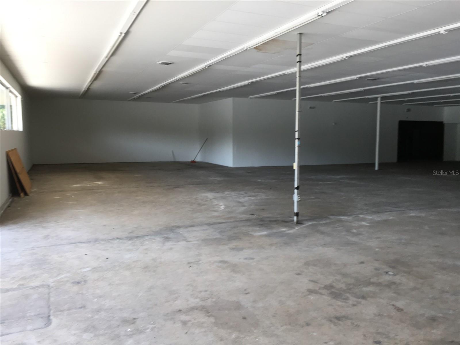 2915 NE JACKSONVILLE ROAD