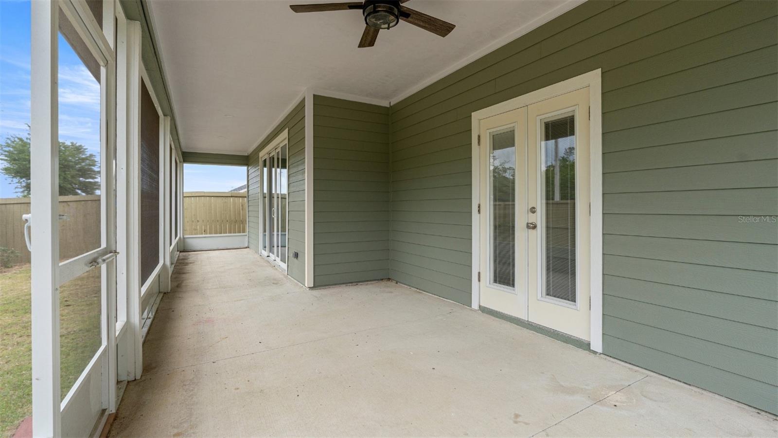 GRAND OAKS AT TOWER - Residential