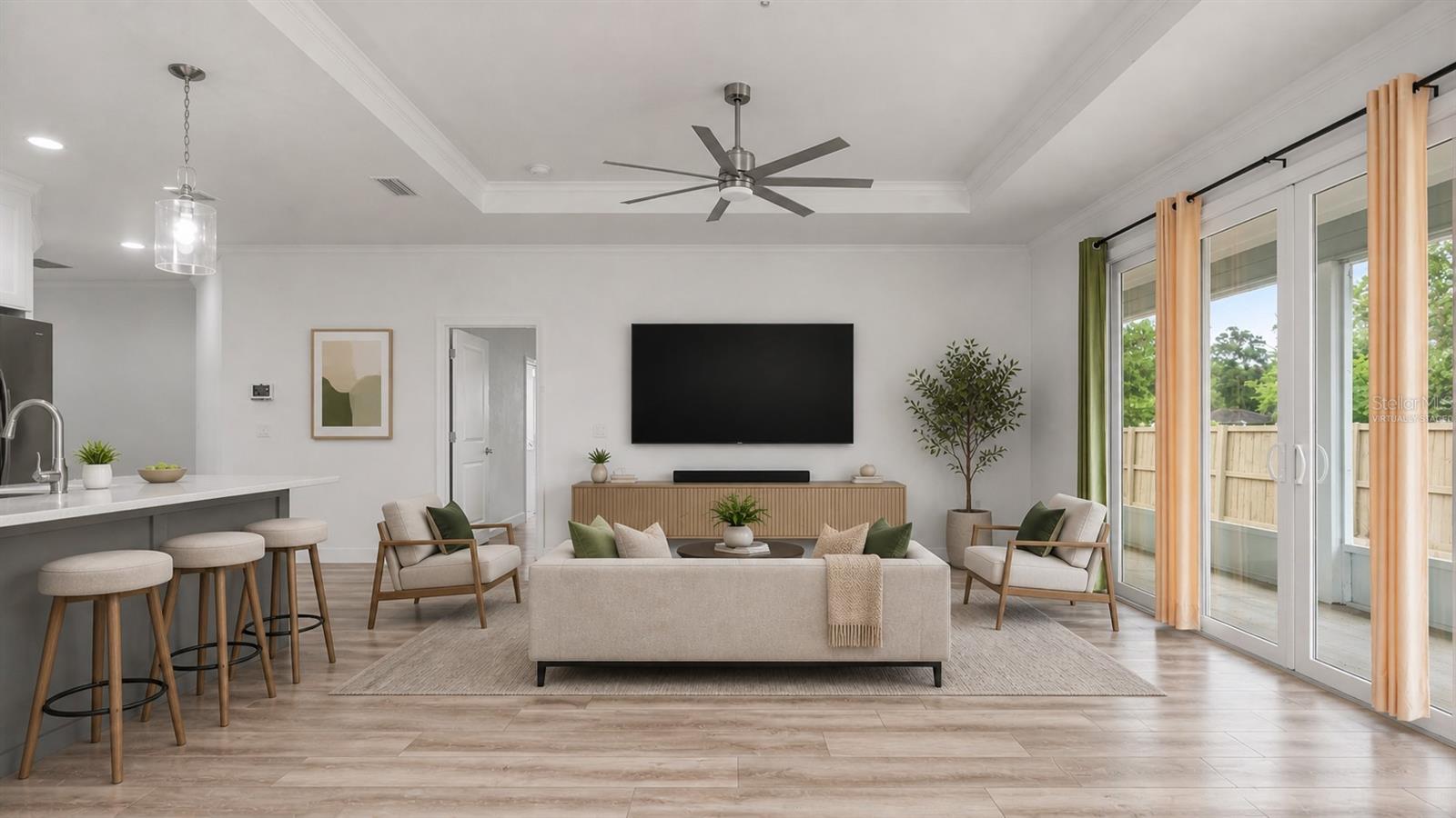 GRAND OAKS AT TOWER - Residential