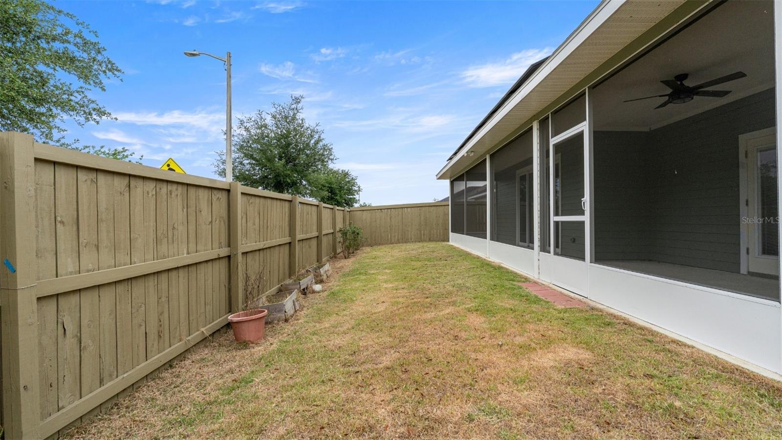 GRAND OAKS AT TOWER - Residential