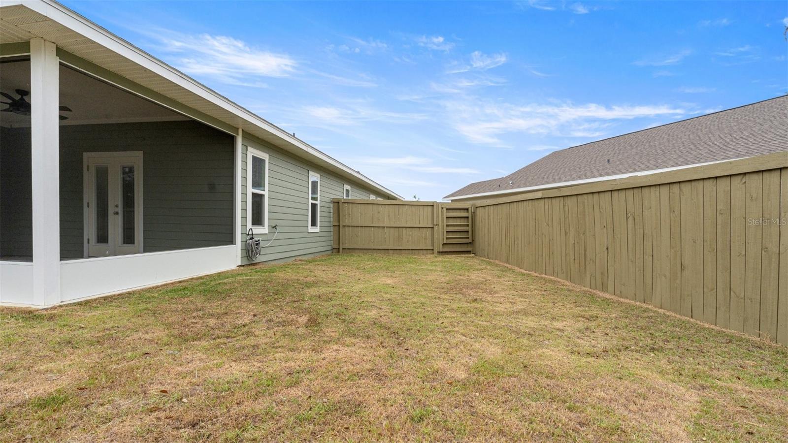 GRAND OAKS AT TOWER - Residential
