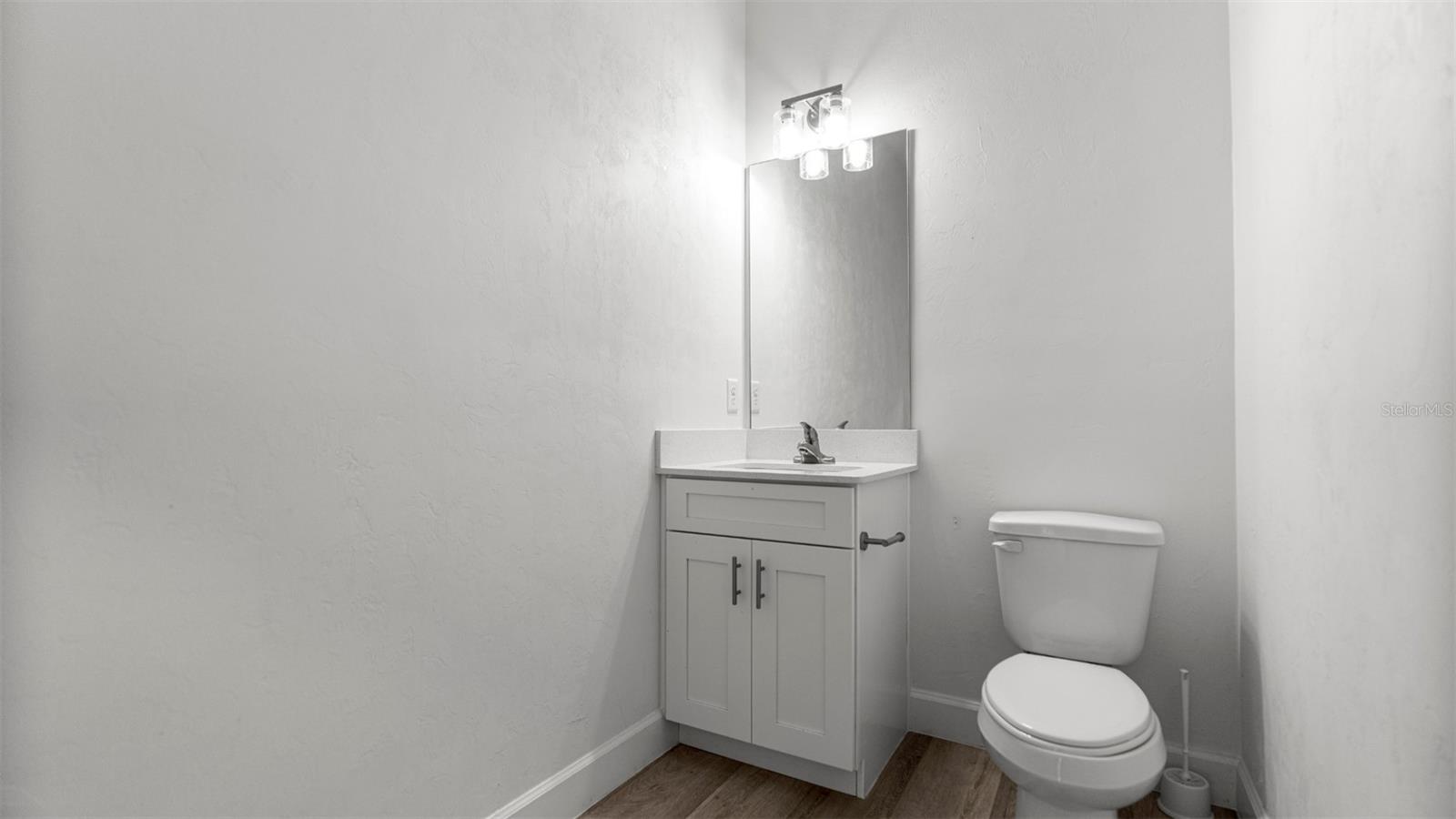 GRAND OAKS AT TOWER - Residential