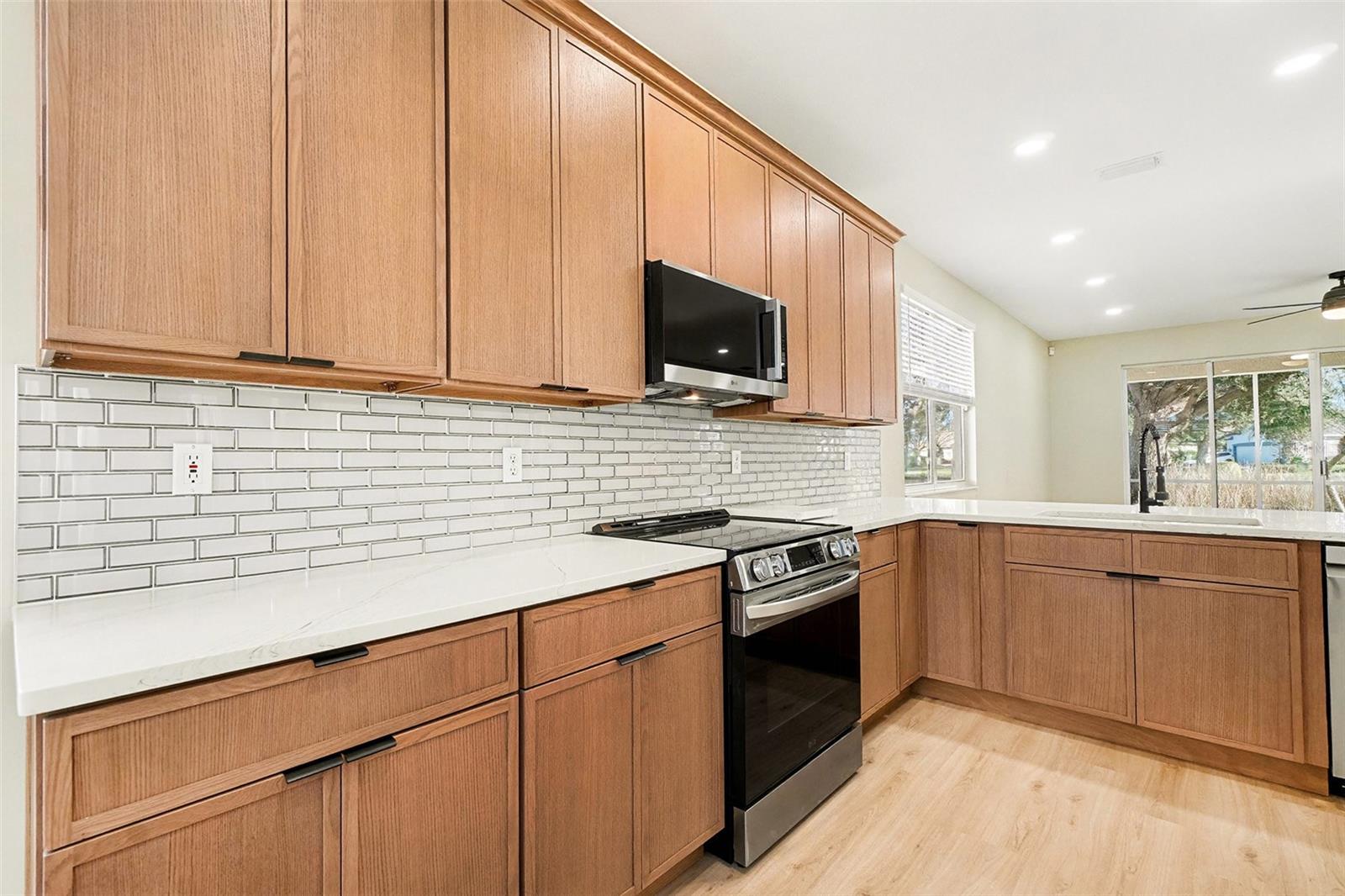 RIVERWOOD - Residential