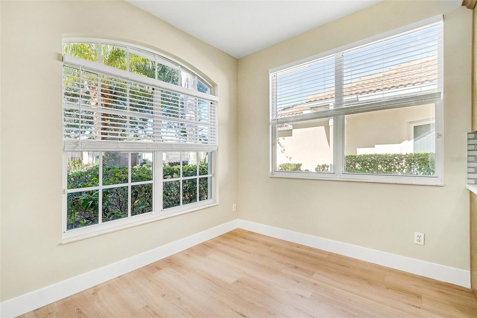 RIVERWOOD - Residential