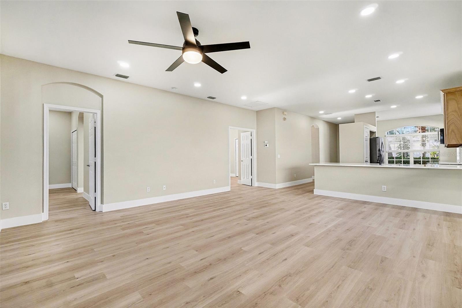 RIVERWOOD - Residential