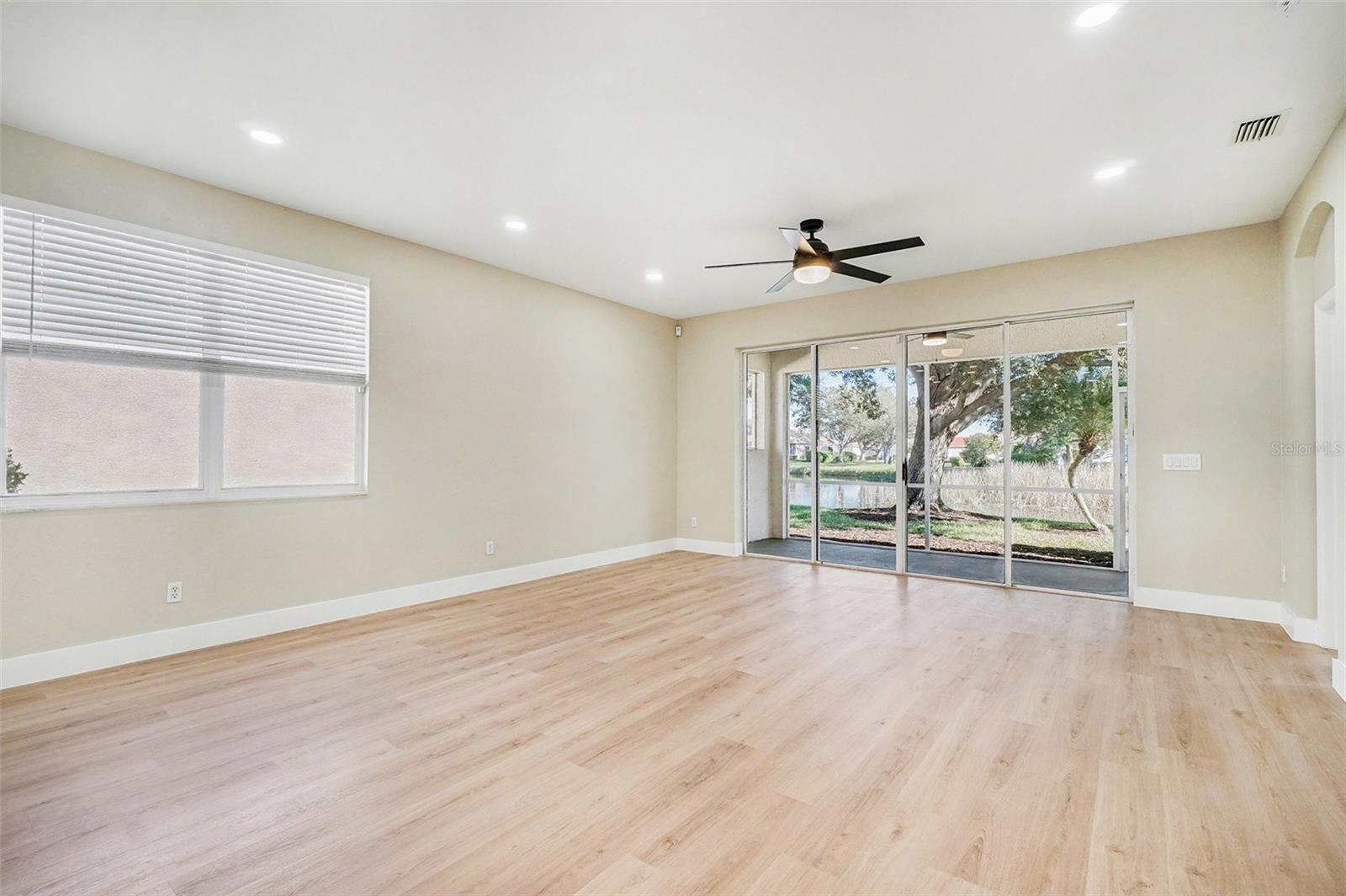 RIVERWOOD - Residential