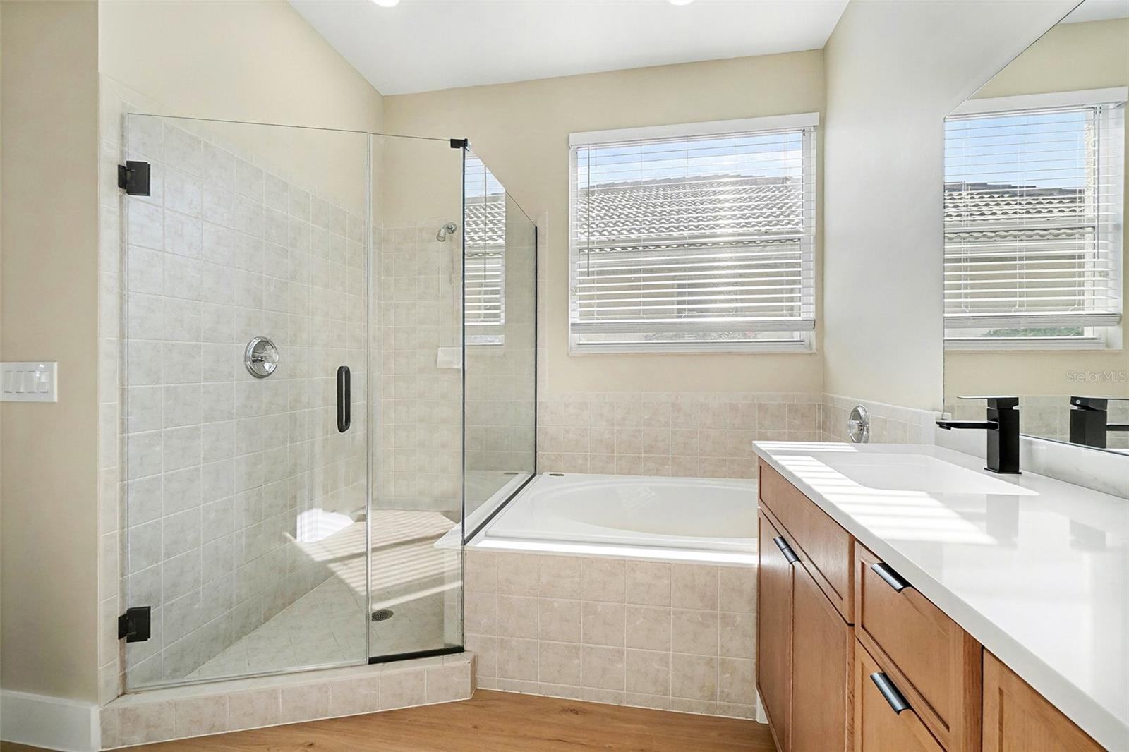 RIVERWOOD - Residential