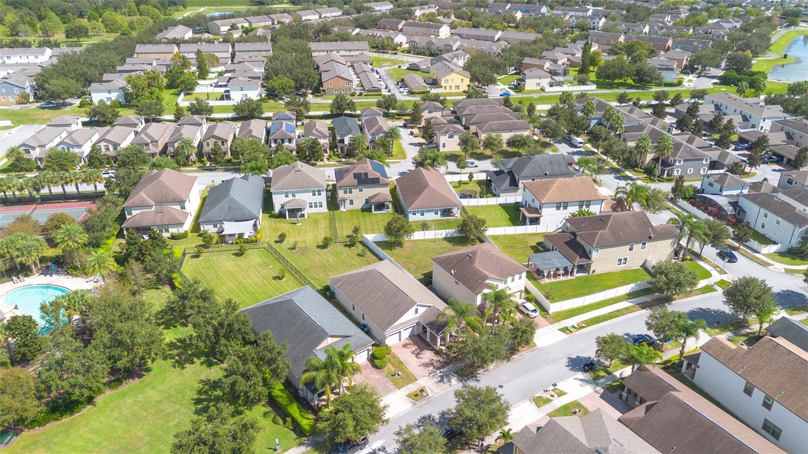 WINDEMERE SOUND PH 2 - Residential