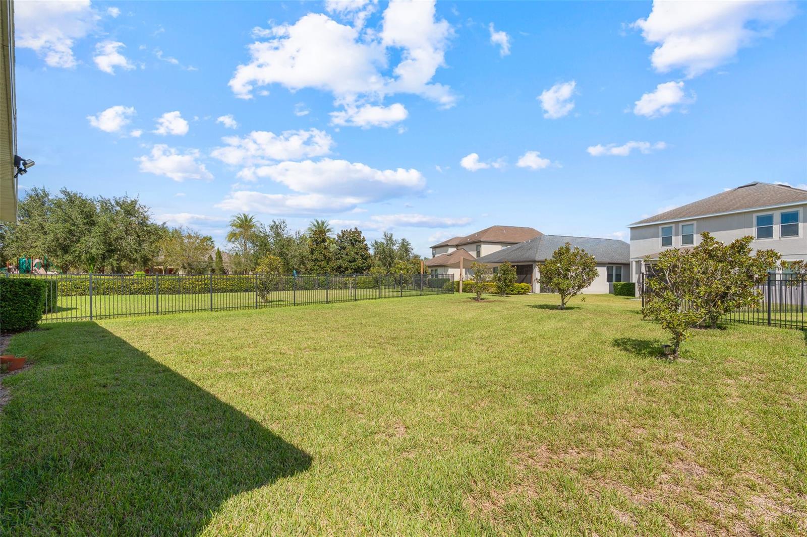 WINDEMERE SOUND PH 2 - Residential